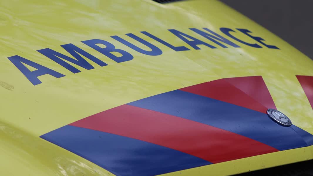 Motorrijder overleden na aanrijding met vrachtwagen op N214